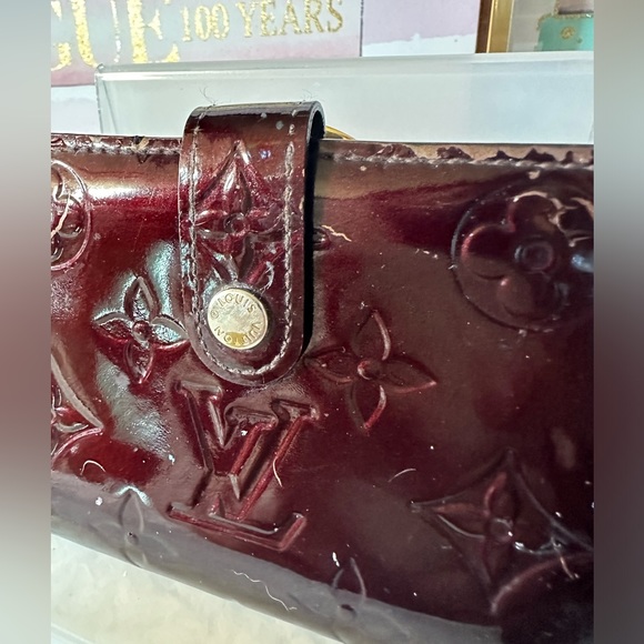 Louis Vuitton Monogram Amarante Vernis Kisslock Wallet - Picture 3 of 15